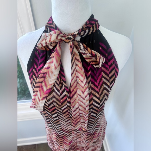 White House Black Market Black and Pink Chevron Blouse - Picture 3 of 15